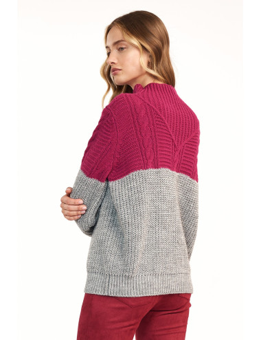 Sweter w kolorze ecru o swobodnym kroju 